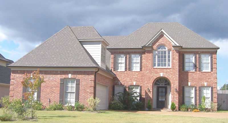 Front view of Southern home (ThePlanCollection: House Plan #170-1510)