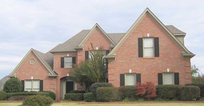 Front view of Southern home (ThePlanCollection: House Plan #170-1556)