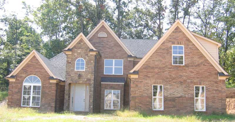 Front view of Southern home (ThePlanCollection: House Plan #170-1583)