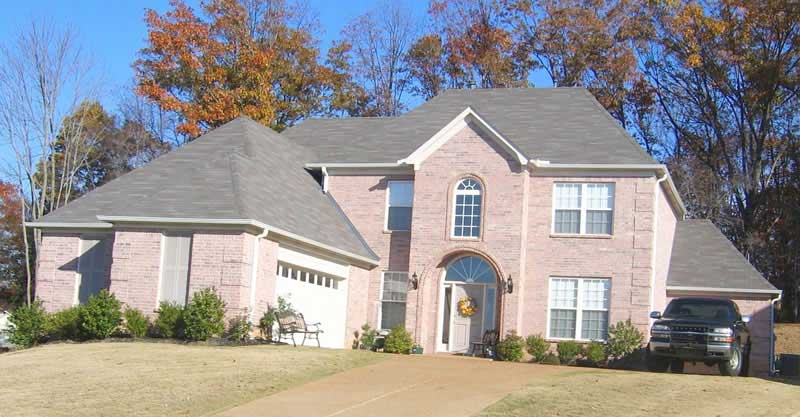 Front view of Luxury home (ThePlanCollection: House Plan #170-1626)