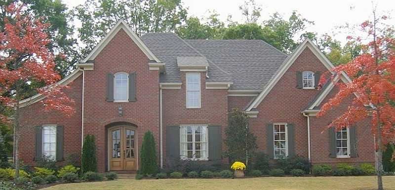 Front view of Southern home (ThePlanCollection: House Plan #170-1803)