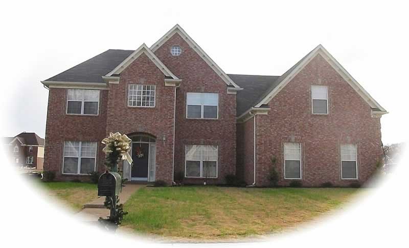 Front view of Traditional home (ThePlanCollection: House Plan #170-2006)