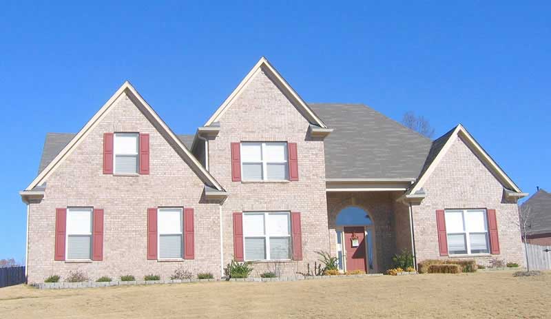 Front view of Southern home (ThePlanCollection: House Plan #170-2054)