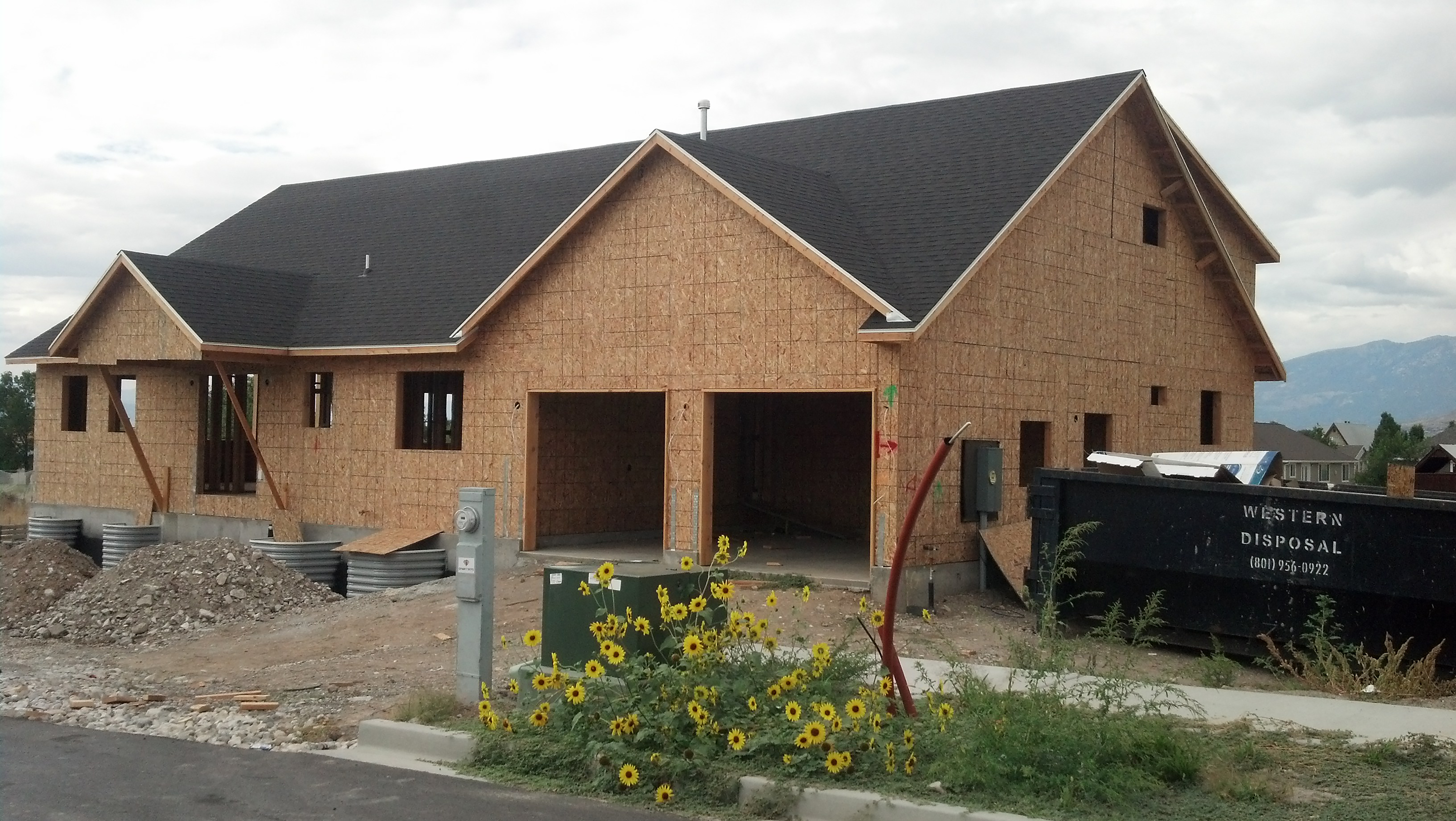 Front View of this 5-Bedroom, 2920 Sq Ft Plan - 187-1025