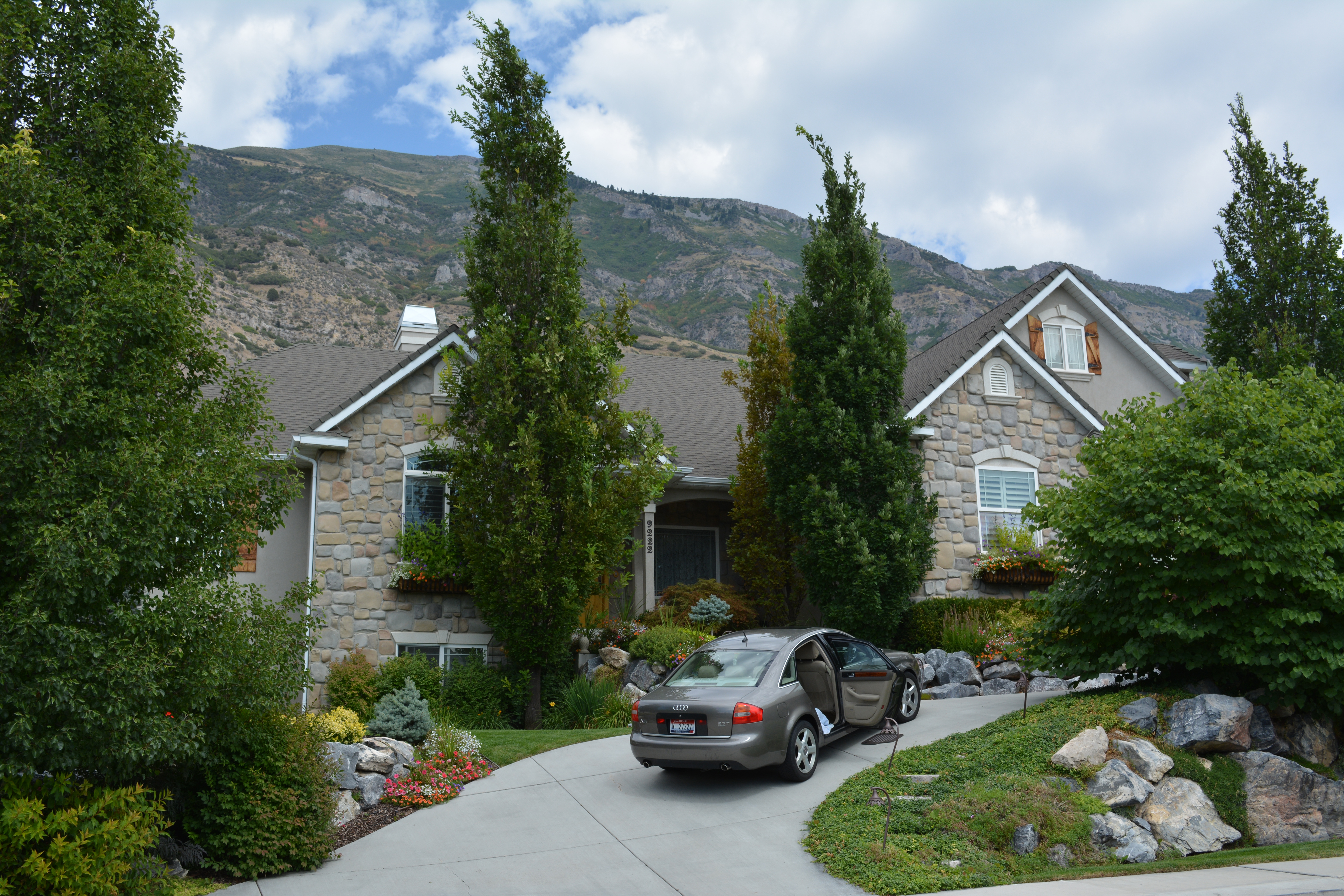 Country Ranch home (ThePlanCollection: Plan #187-1113)