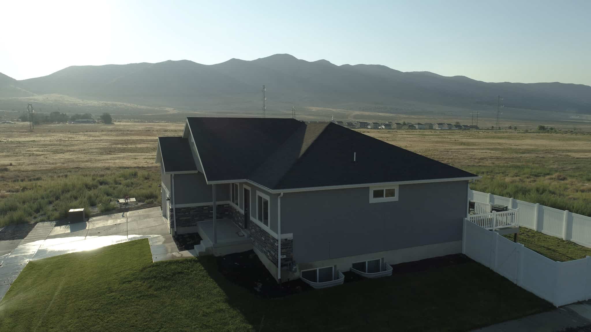 Right Side View of this 5-Bedroom,1280 Sq Ft Plan -187-1182