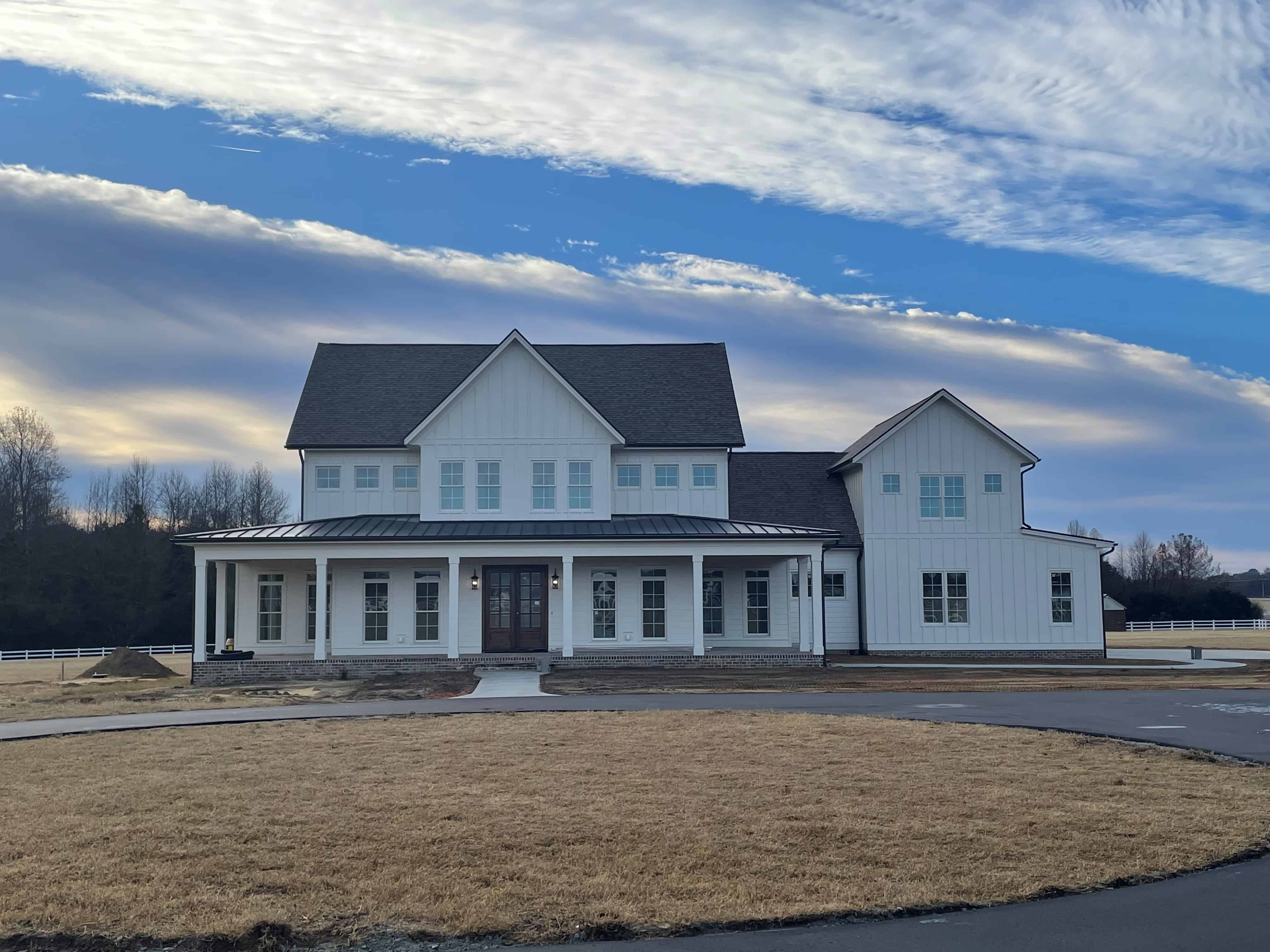 Front View of this 4-Bedroom,4903 Sq Ft Plan -189-1162