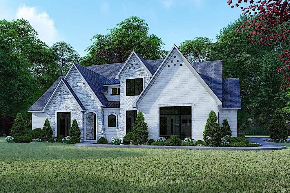 Front View of this 3-Bedroom, 2641 Sq Ft Plan - 193-1131