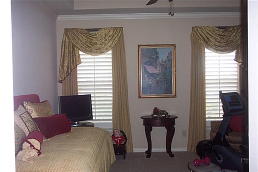 195-1067: Home Interior Photograph-Bedroom