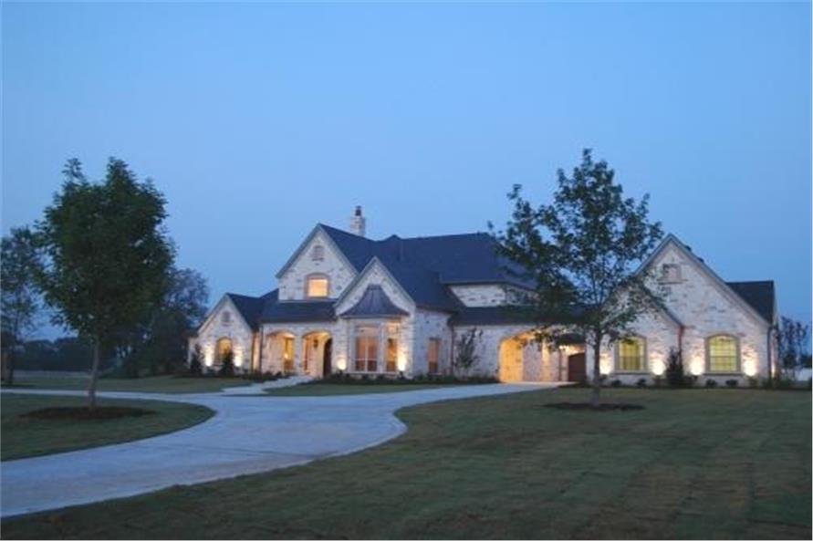 Home at Night of this 5-Bedroom,5765 Sq Ft Plan -5765