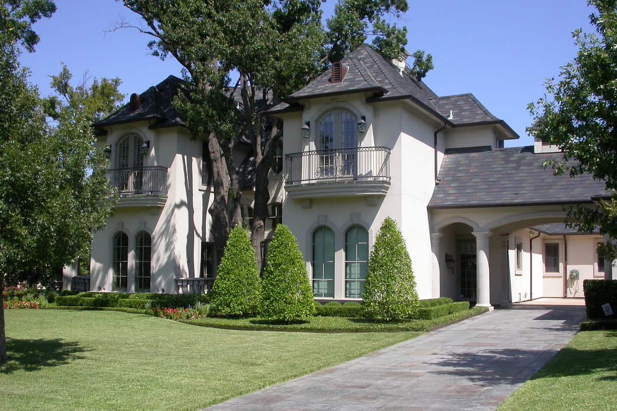 Right Side View of this 3-Bedroom,7576 Sq Ft Plan -195-1282