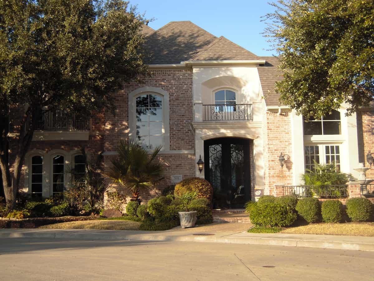 European home (ThePlanCollection: Plan #195-1287)