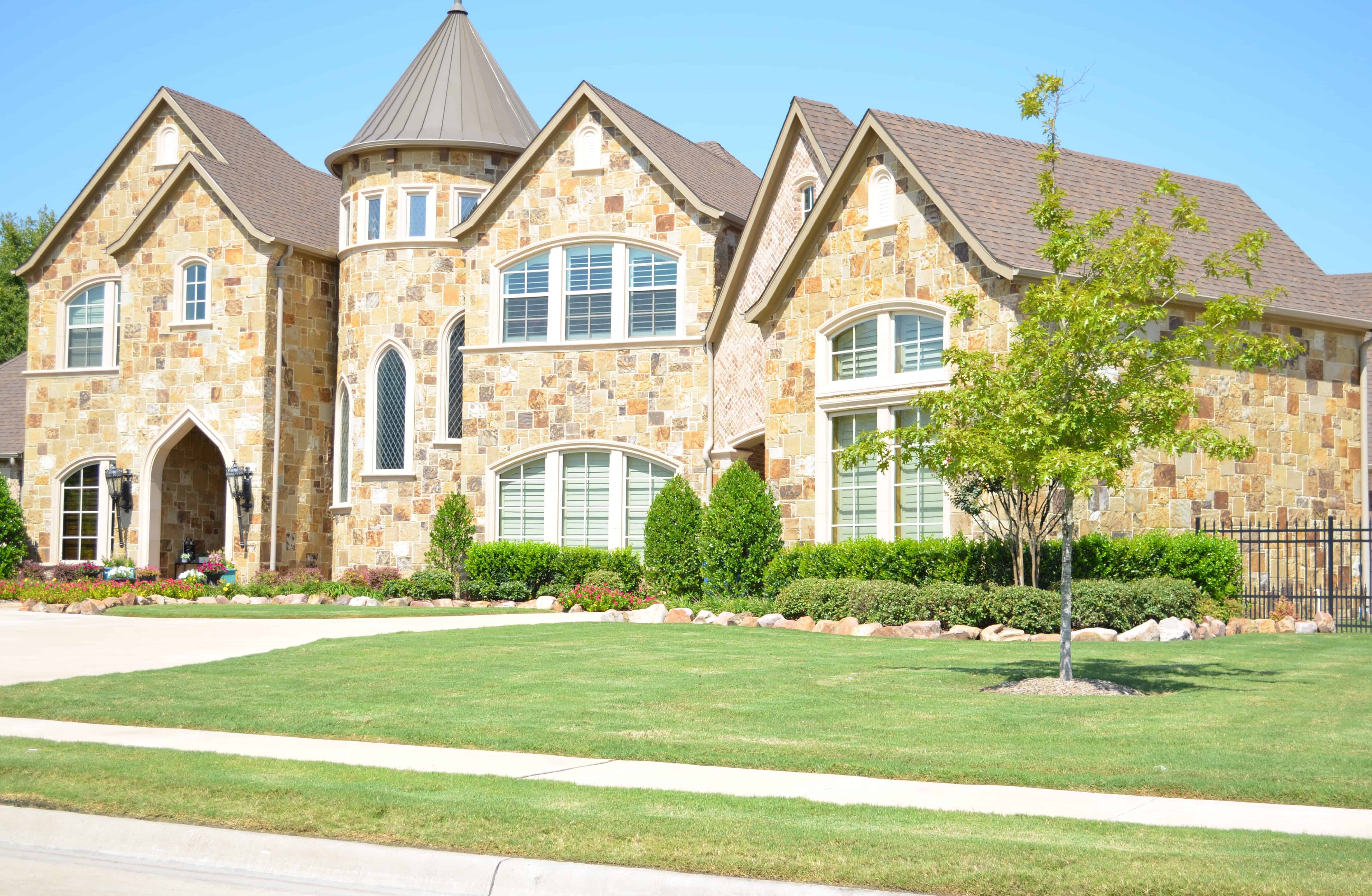 Luxury French Country house design (ThePlanCollection: Plan #195-1302)