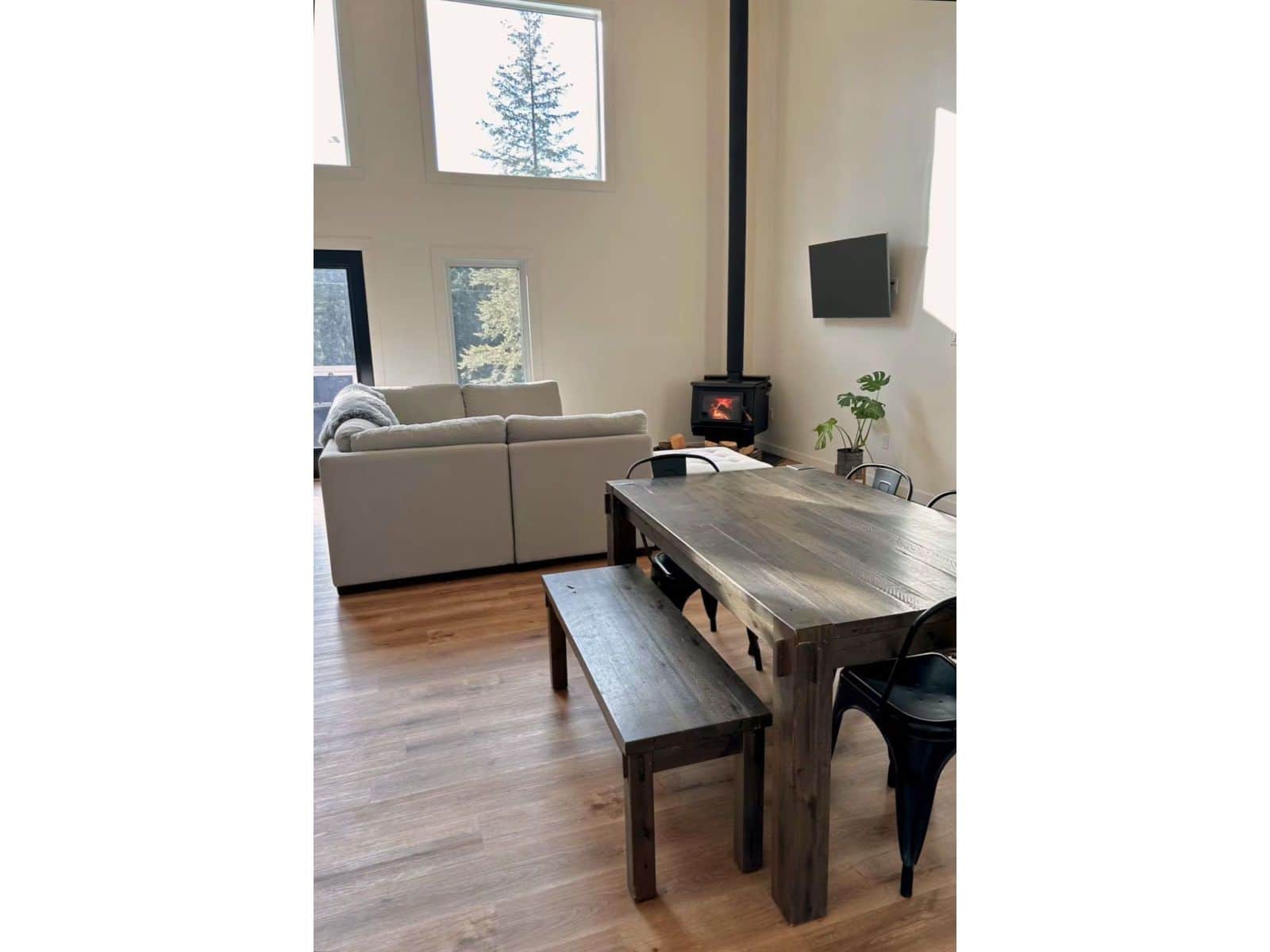 Dining Room of this 2-Bedroom,1308 Sq Ft Plan -196-1886