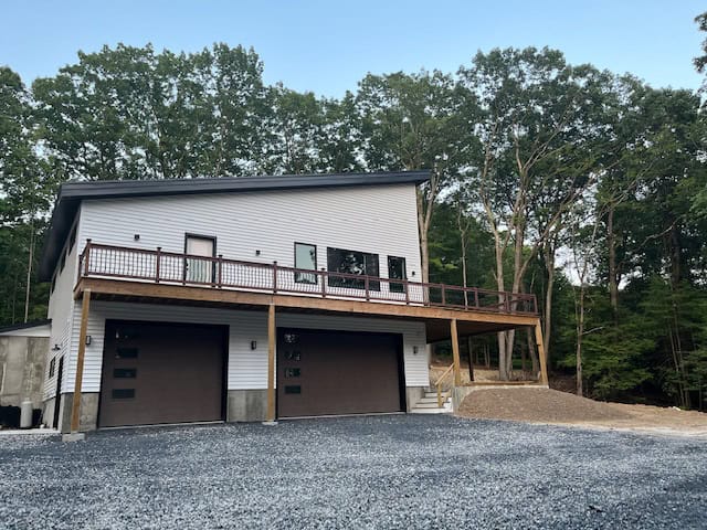 Front View of this 2-Bedroom,1850 Sq Ft Plan -196-1964