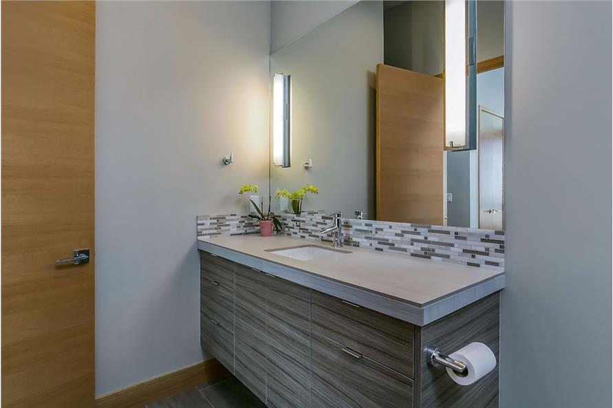 202-1001: Home Interior Photograph-Bathroom