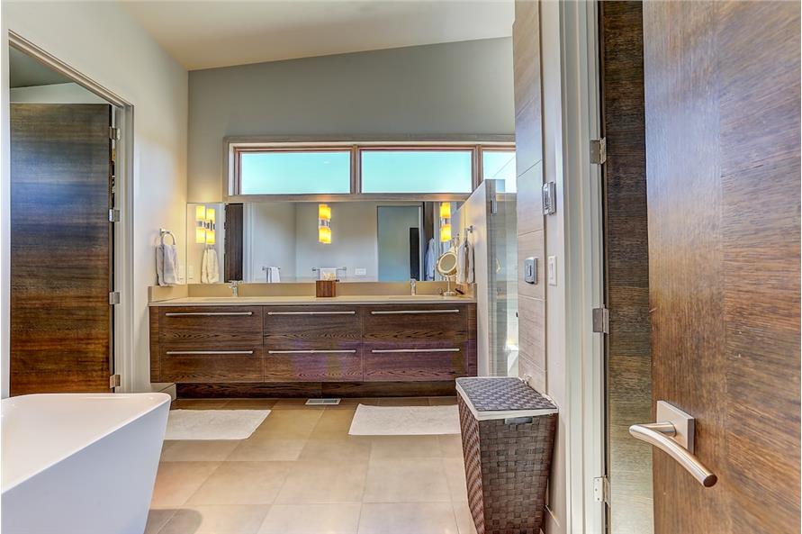 202-1013: Home Interior Photograph-Master Bathroom