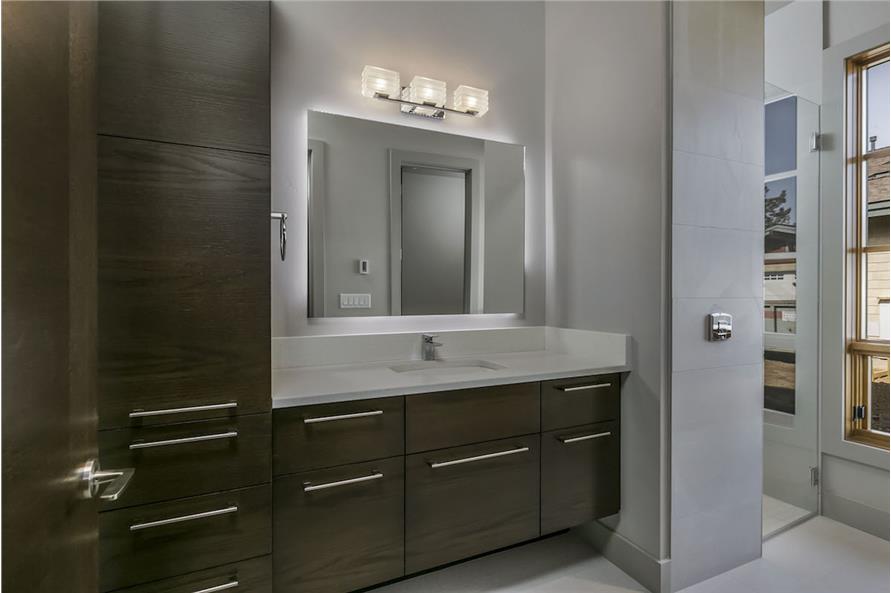 202-1015: Home Interior Photograph-Bathroom