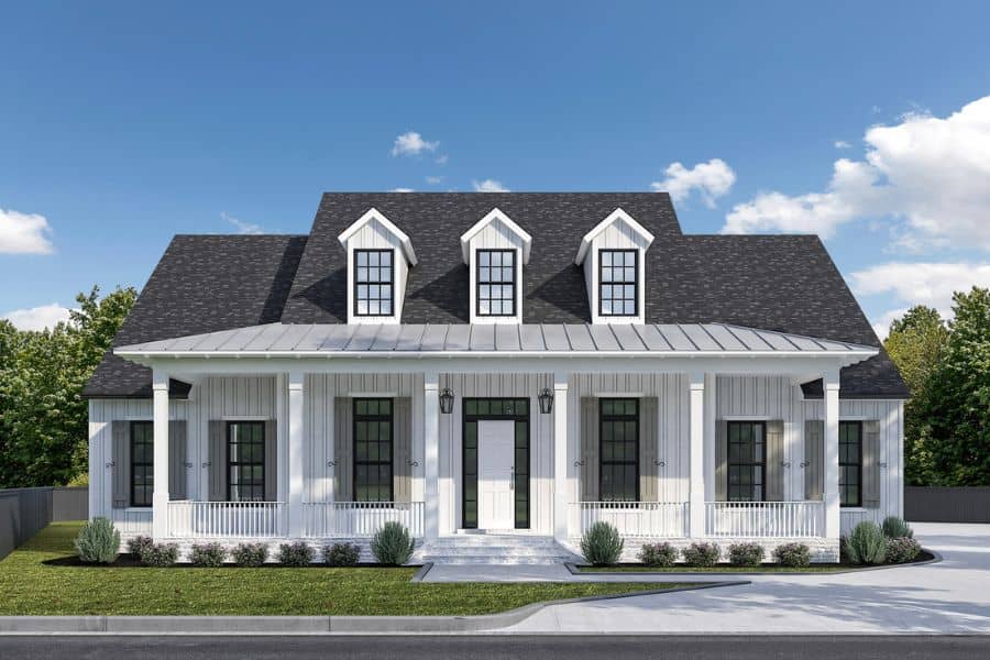 Front elevation of Southern home (ThePlanCollection: House Plan #204-1060)