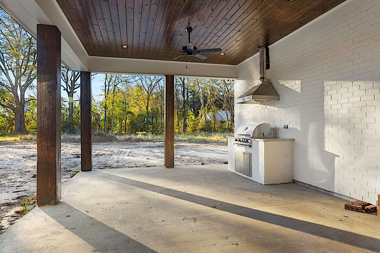 Porch of this 4-Bedroom,2650 Sq Ft Plan -206-1022