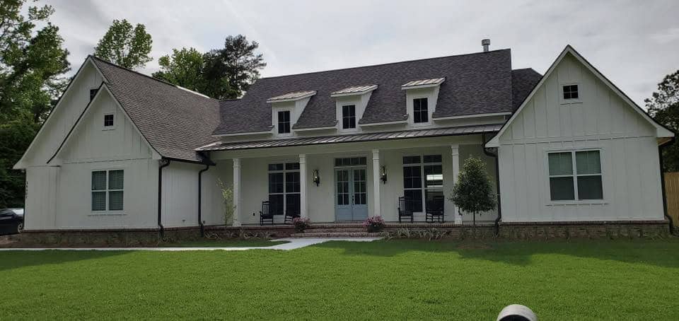 Front View of this 4-Bedroom,2514 Sq Ft Plan -206-1098