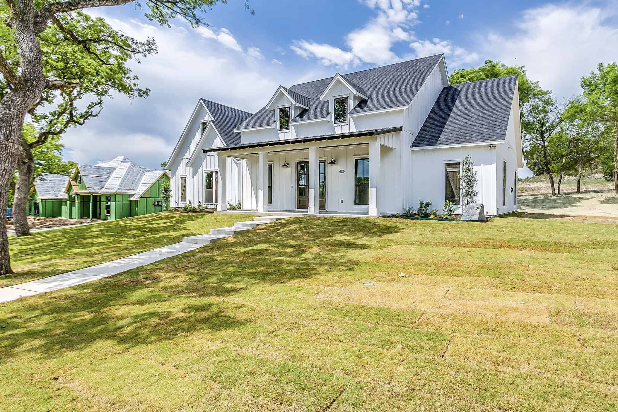 Right Side View of this 4-Bedroom,2546 Sq Ft Plan -206-1114