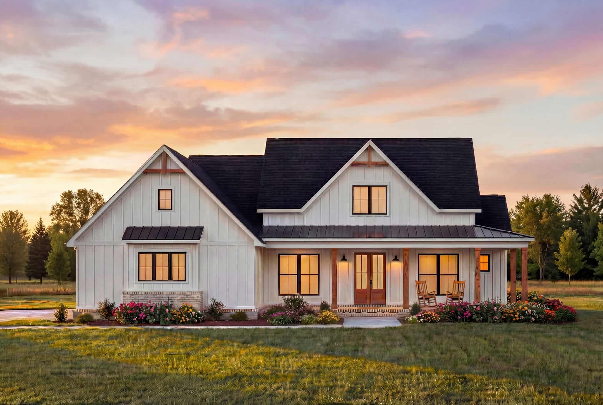 Front elevation of Modern Farmhouse home (ThePlanCollection: House Plan #206-1125)