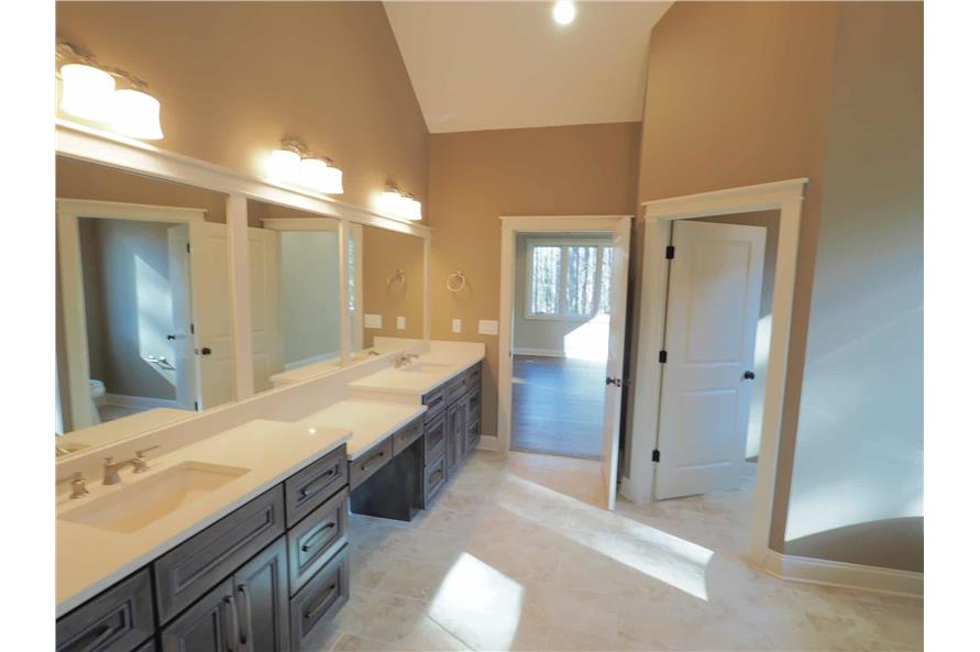 213-1020: Home Interior Photograph-Master Bathroom: Sink/Vanity
