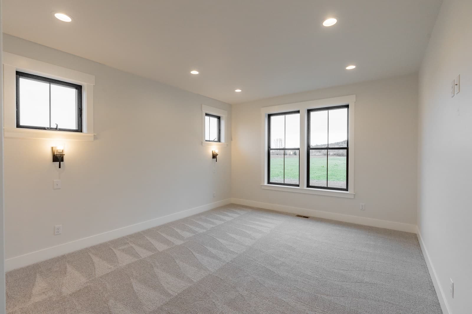 Home Interior Photograph of this 3-Bedroom,2490 Sq Ft Plan -214-1001