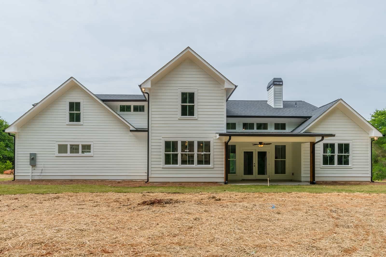 Rear View of this 3-Bedroom,2490 Sq Ft Plan -214-1001