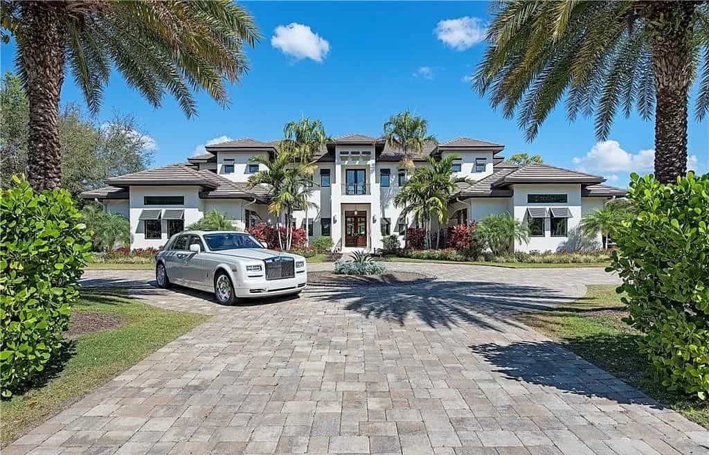 Front View of this 4-Bedroom,7117 Sq Ft Plan -219-1003