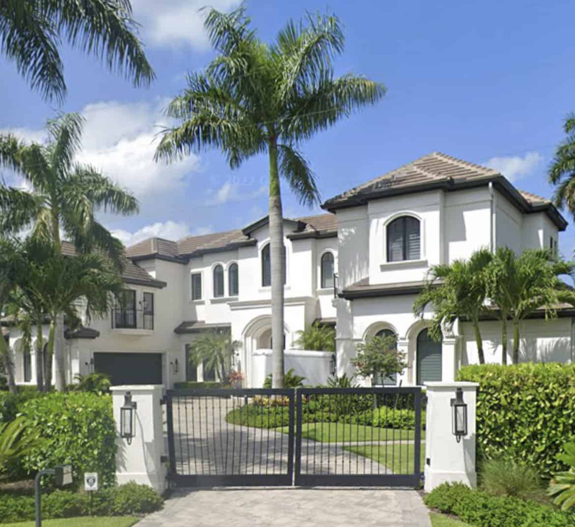 Right Side View of this 6-Bedroom,8931 Sq Ft Plan -219-1006