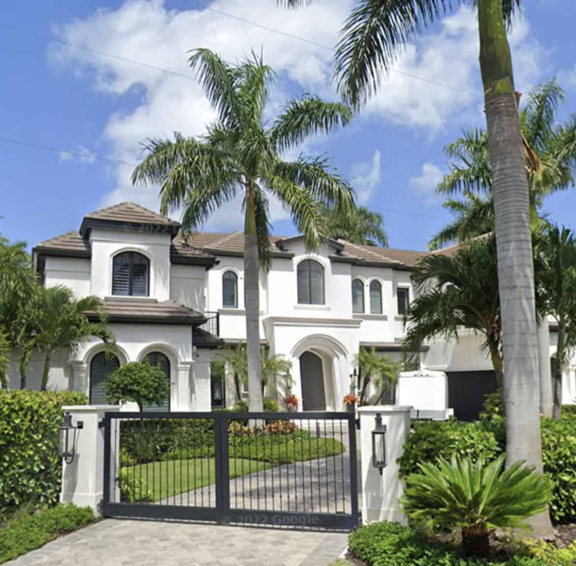 Left Side View of this 6-Bedroom,8931 Sq Ft Plan -219-1006