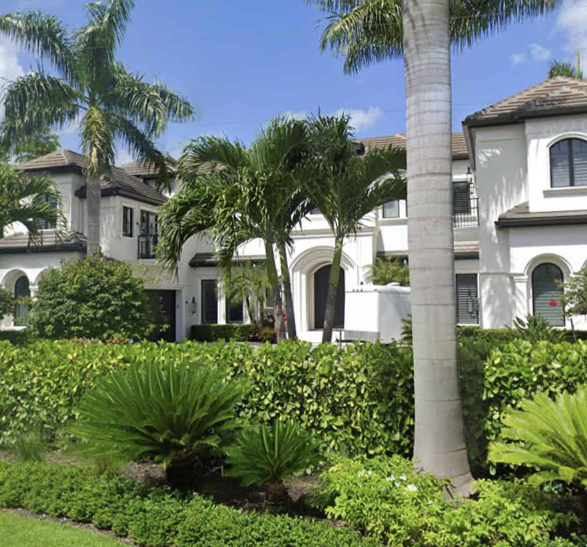 Landscaping: Garden of this 6-Bedroom,8931 Sq Ft Plan -219-1006