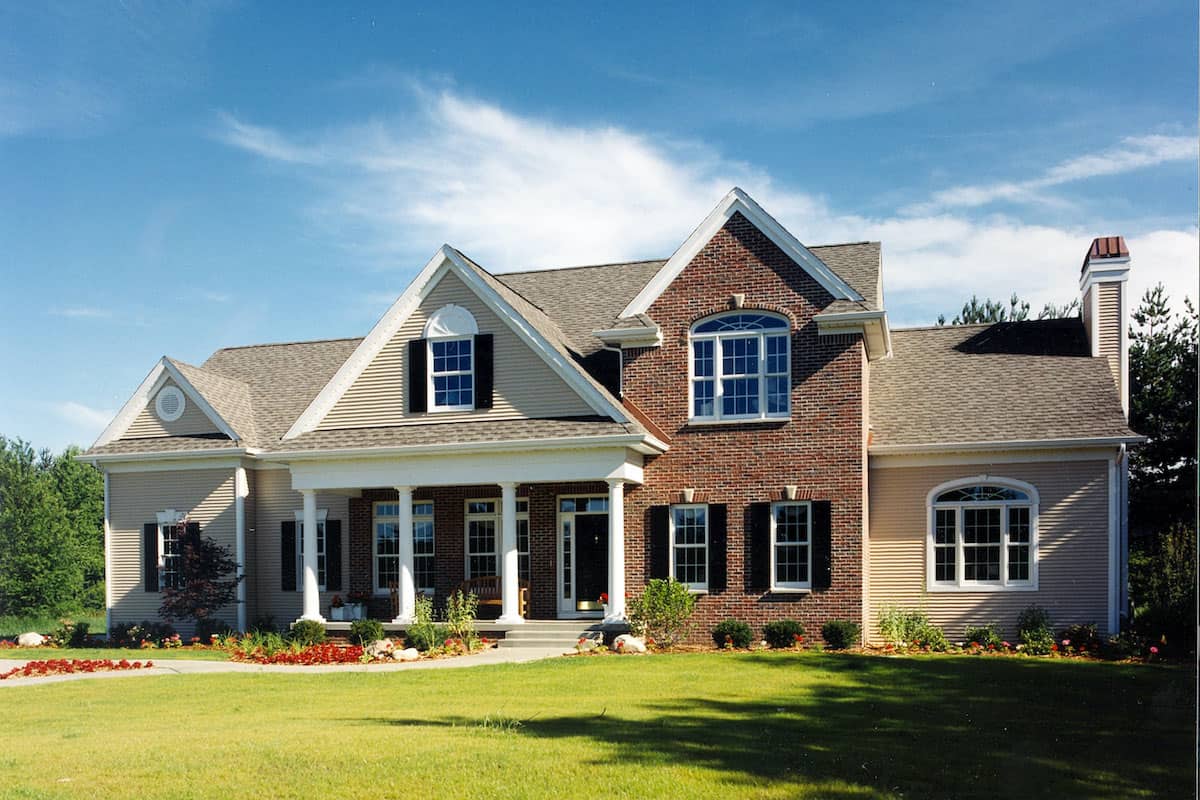 4-Bedroom, 2715 Sq Ft Traditional House - Plan #120-1964 - Front Exterior