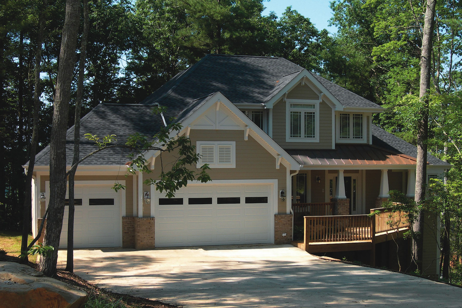 4-Bedroom, 2690 Sq Ft Craftsman House Plan - 120-2166 - Front Exterior