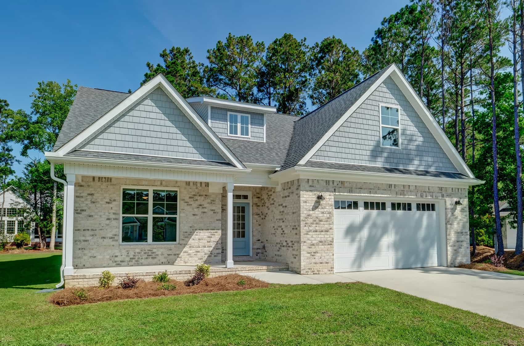 4-Bedroom, 2232 Sq Ft Contemporary Home Plan - 120-2555 - Main Exterior