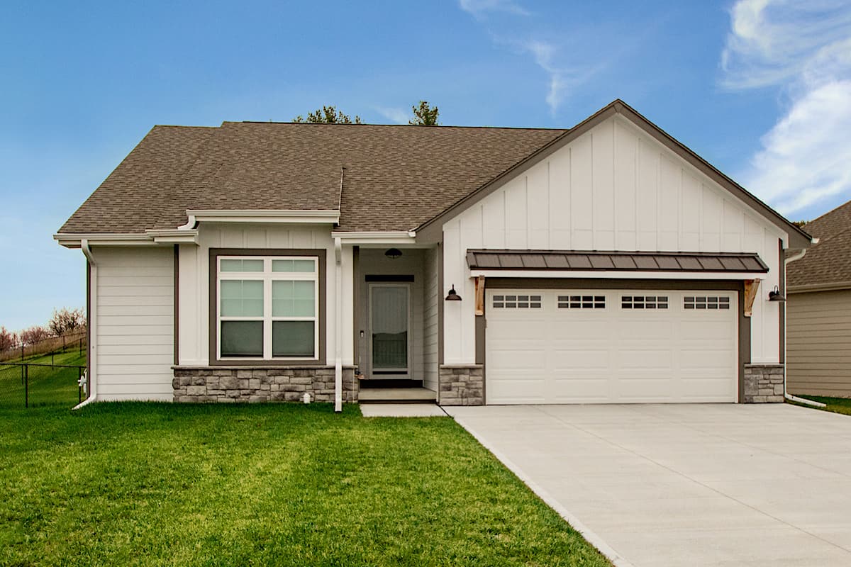 3-Bedroom, 1603 Sq Ft Ranch Home - Plan #120-2647 - Main Exterior