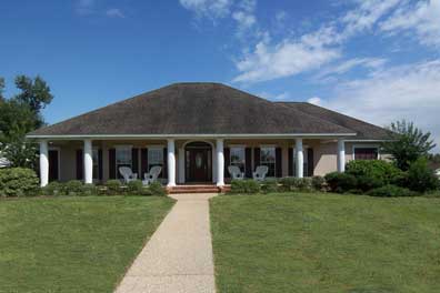 4-Bedroom, 2605 Sq Ft Ranch Home Plan - 123-1060 - Main Exterior
