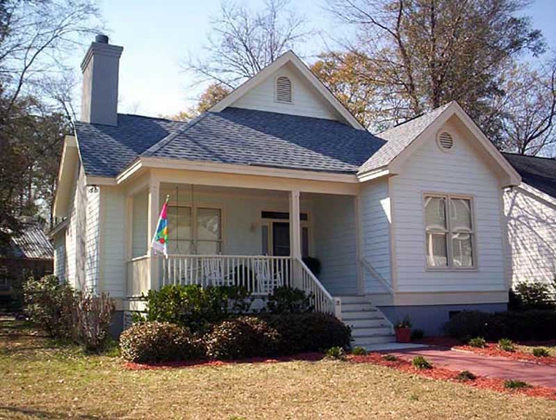 3-Bedroom, 1451 Sq Ft Small House Plans - 131-1220 - Main Exterior