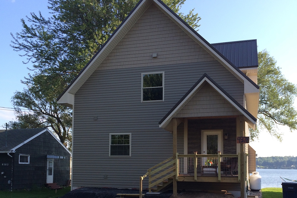 2-Bedroom, 2466 Sq Ft Lake House Plan - 132-1585 - Front Exterior