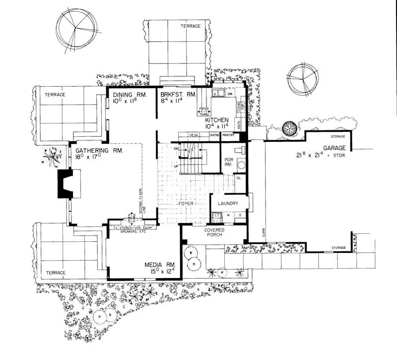 MAIN LEVEL FLOOR PLAN