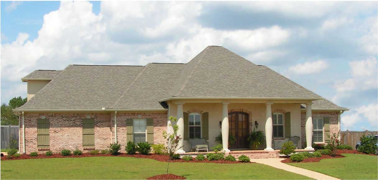 3-Bedroom, 2271 Sq Ft Cape Cod House Plan - 140-1034 - Front Exterior