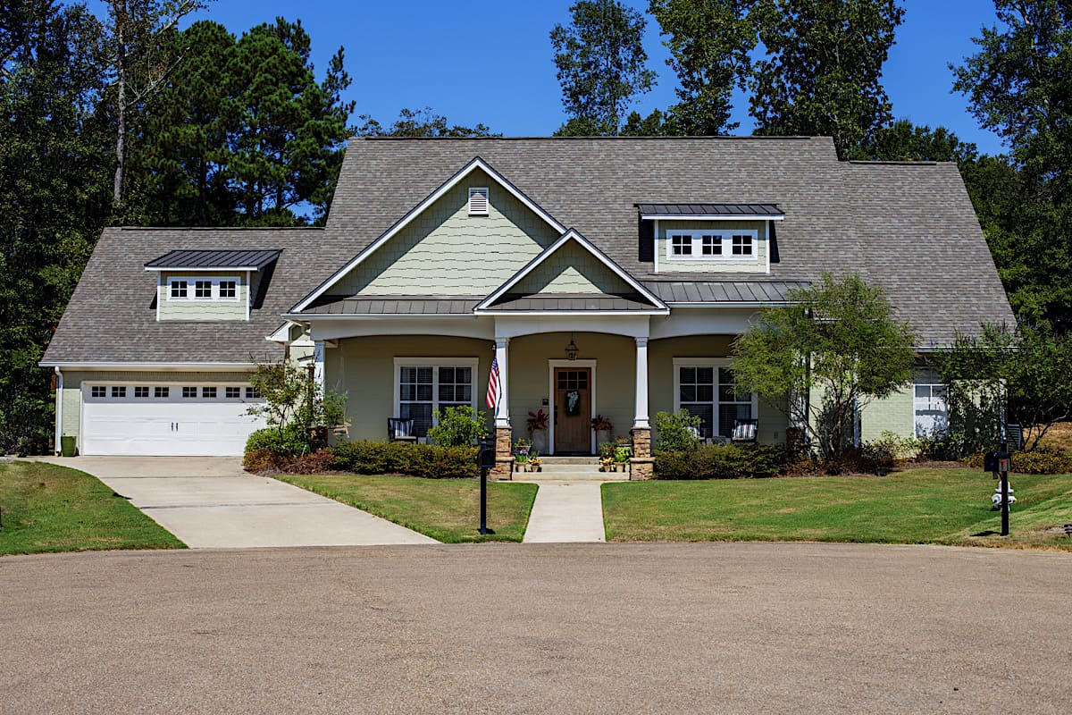 3-Bedroom, 2395 Sq Ft Country Home - Plan - 140-1115 - Main Exterior