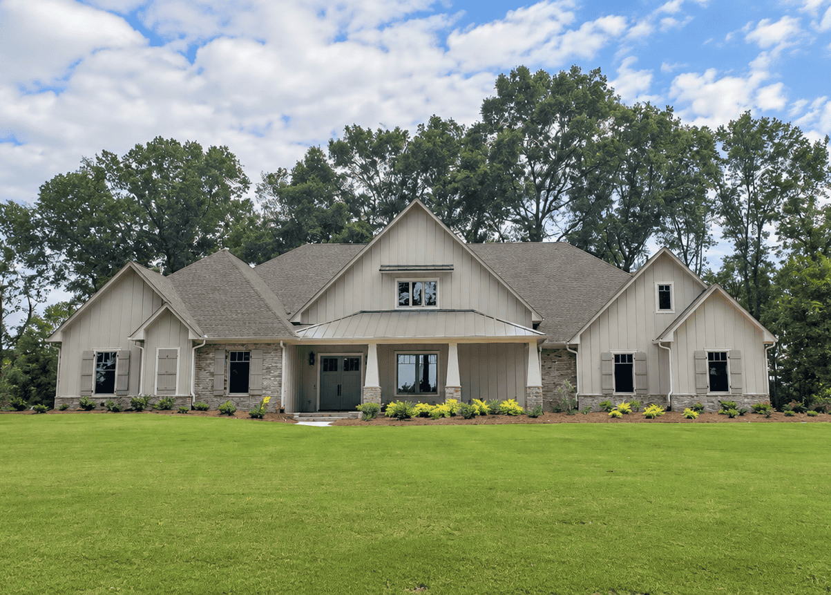 4-Bedroom, 3618 Sq Ft Traditional House Plan - 140-1148 - Front Exterior