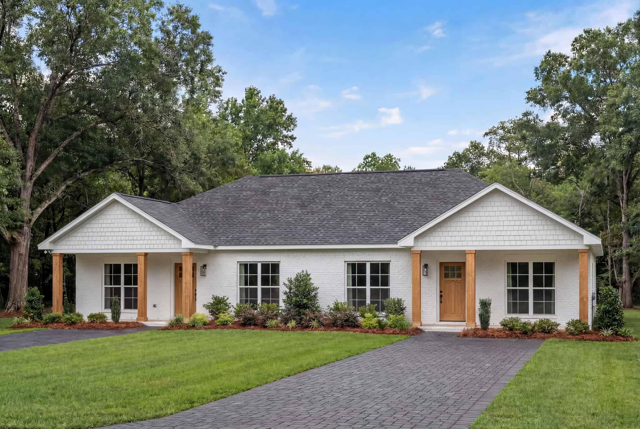 4-Bedroom, 1994 Sq Ft Duplex/Multi-Unit House Plan - 142-1442 - Front Exterior