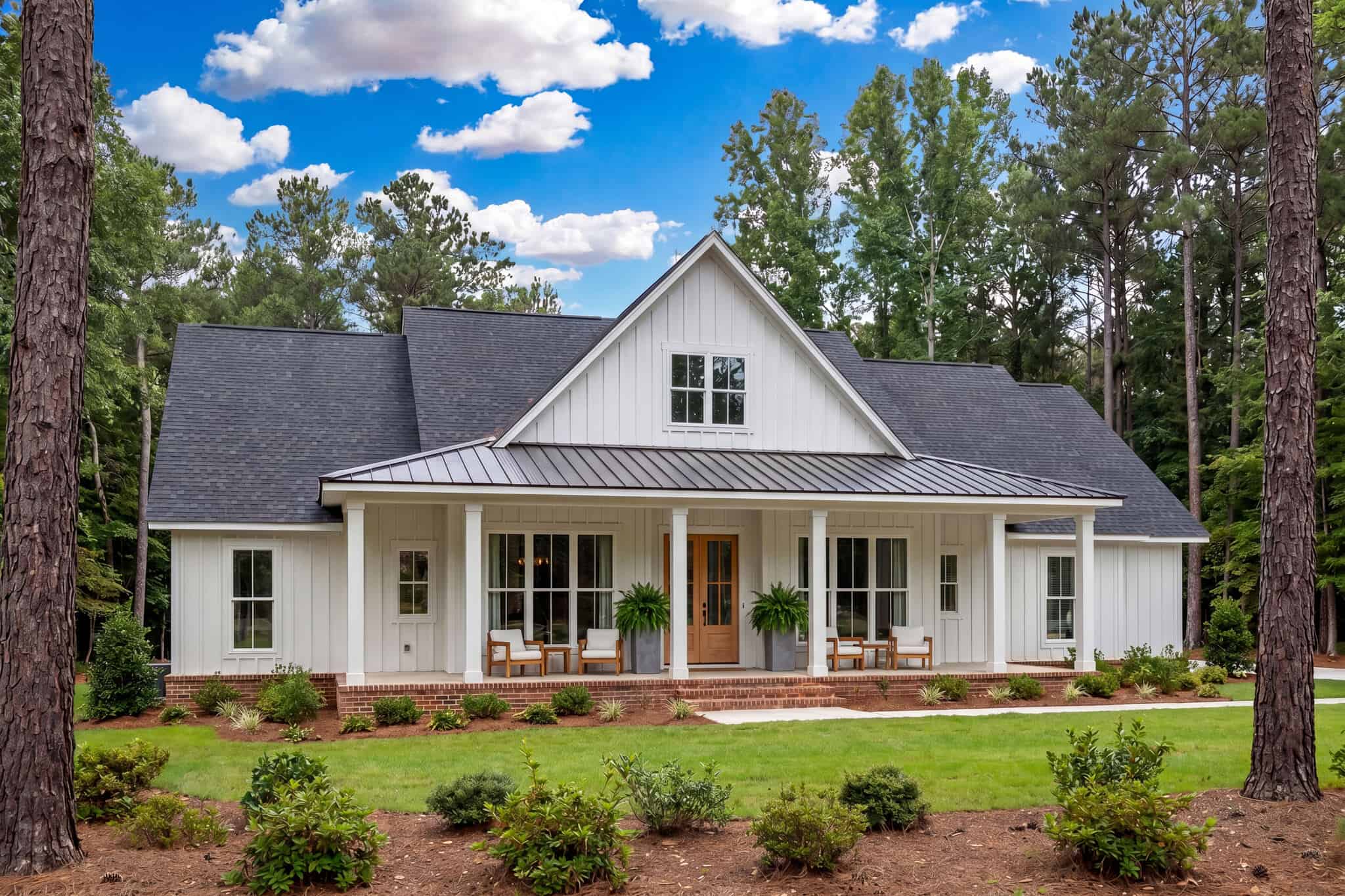 4-Bedroom, 2427 Sq Ft Farmhouse Home Plan - 142-1581 - Main Exterior