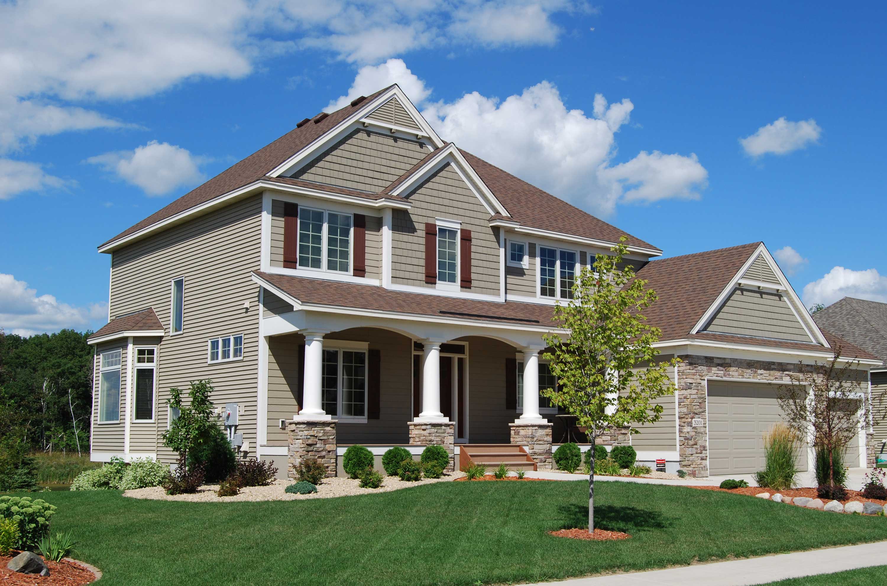 4-Bedroom, 2697 Sq Ft Country House Plan - 146-1495 - Front Exterior