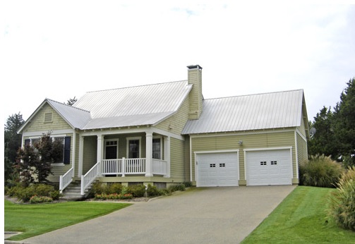 2-Bedroom, 1294 Sq Ft Country House Plan - 153-1517 - Front Exterior