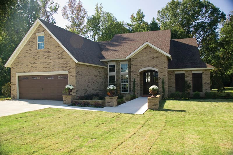 3-Bedroom, 1747 Sq Ft Country Home Plan - 153-1906 - Main Exterior